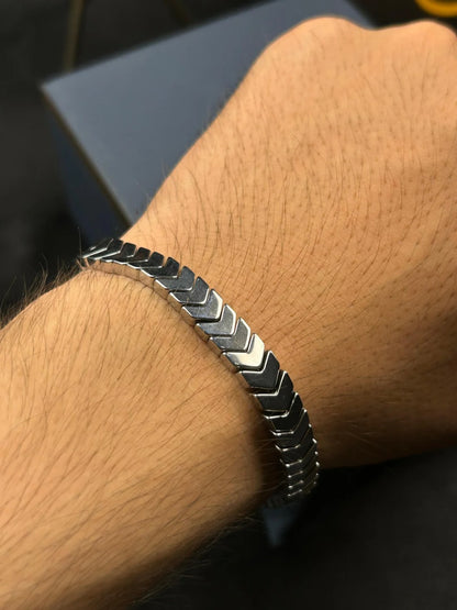 Onyx Crest Bracelet