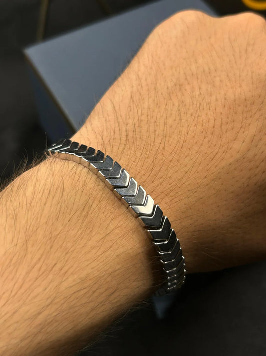 Onyx Crest Bracelet